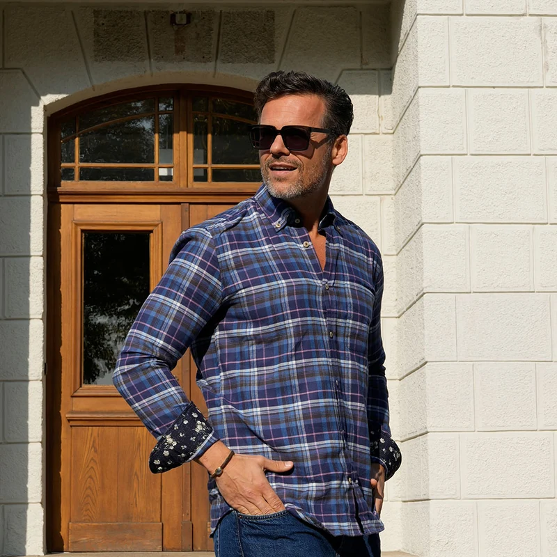 Modern Fit Flanellhemd Blau Karo mit Kontrast Kragen und Button Down
