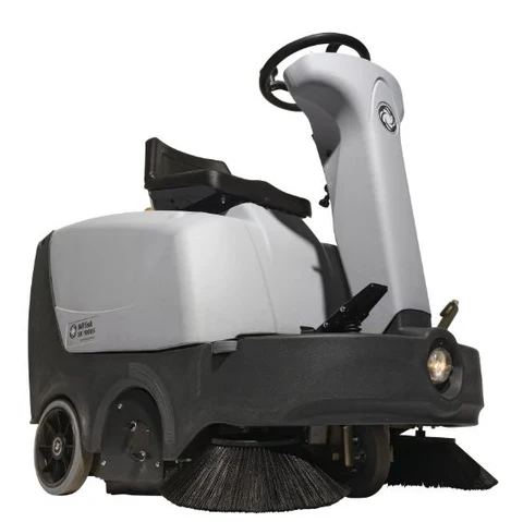 NILFISK SR1000S - Bataria e Gasolina - Varredora de Condutor Sentado Compacta e Fiável